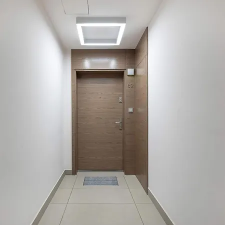 Lejlighed Stylish With Parking & Ac In The Centre Of Near Old Town By Renters Kraków