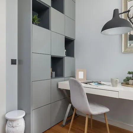 Stylish With Parking & Ac In The Centre Of Near Old Town By Renters * Krakov
