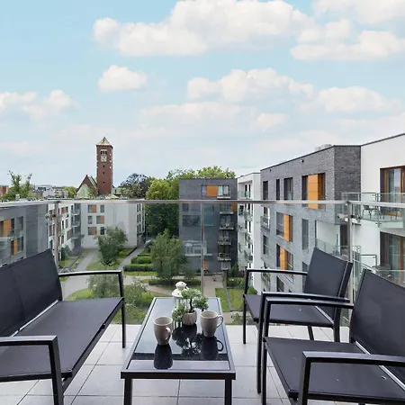 Stylish With Parking & Ac In The Centre Of By Renters Appartamento Cracovia